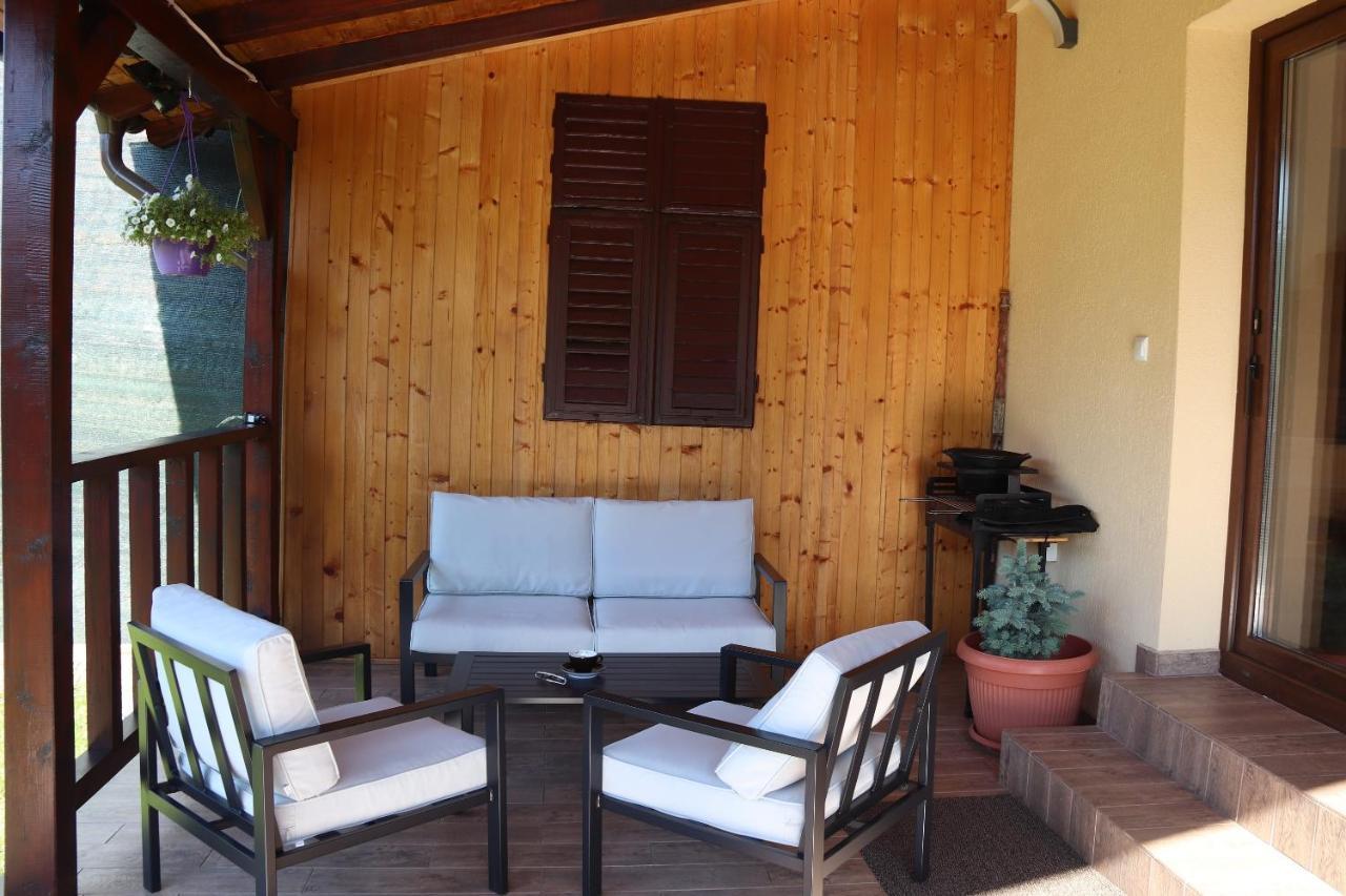 Casa De Vacanta Ayan Harman ภายนอก รูปภาพ