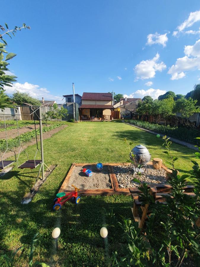 Casa De Vacanta Ayan Harman ภายนอก รูปภาพ