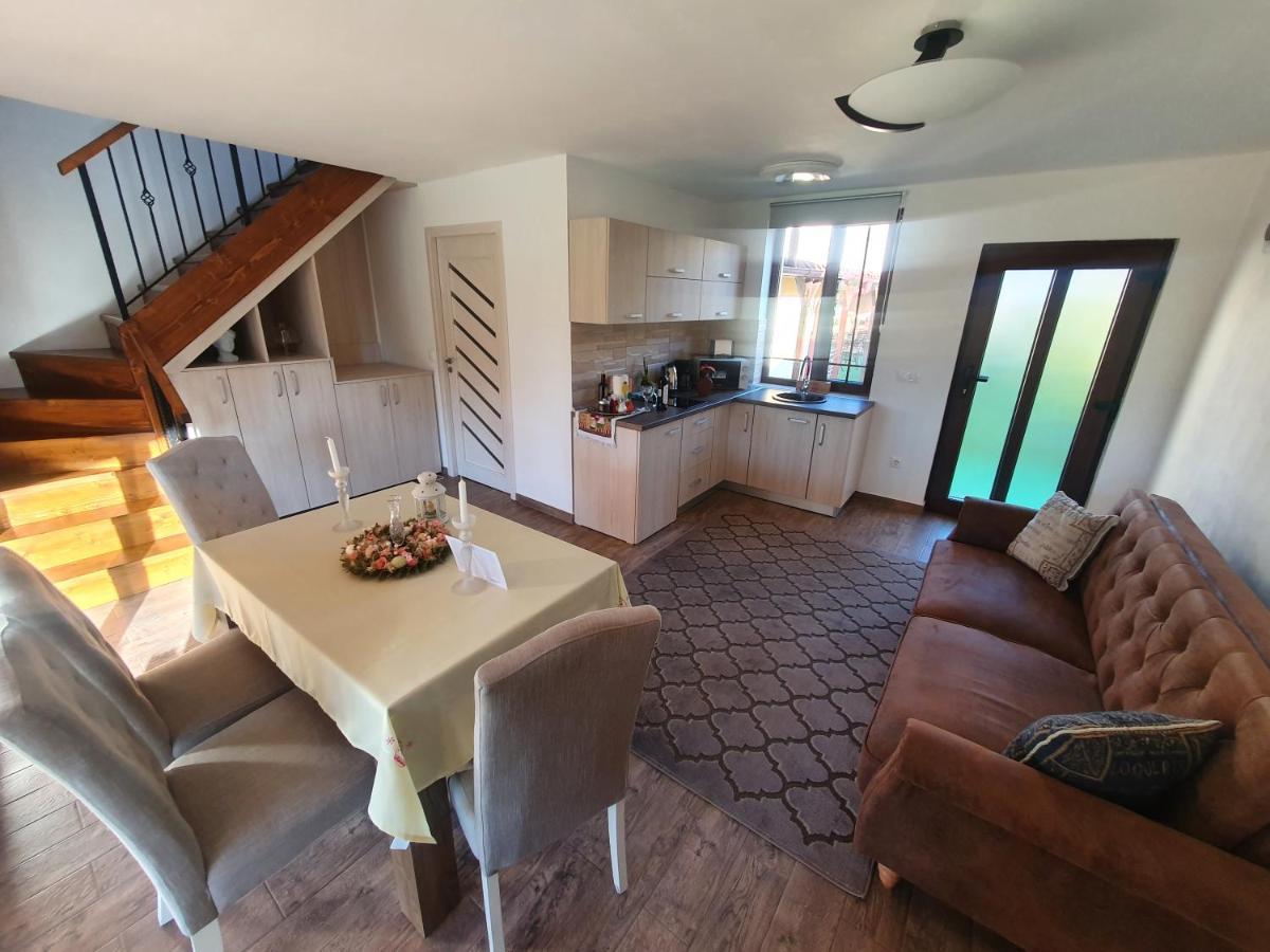 Casa De Vacanta Ayan Harman ภายนอก รูปภาพ